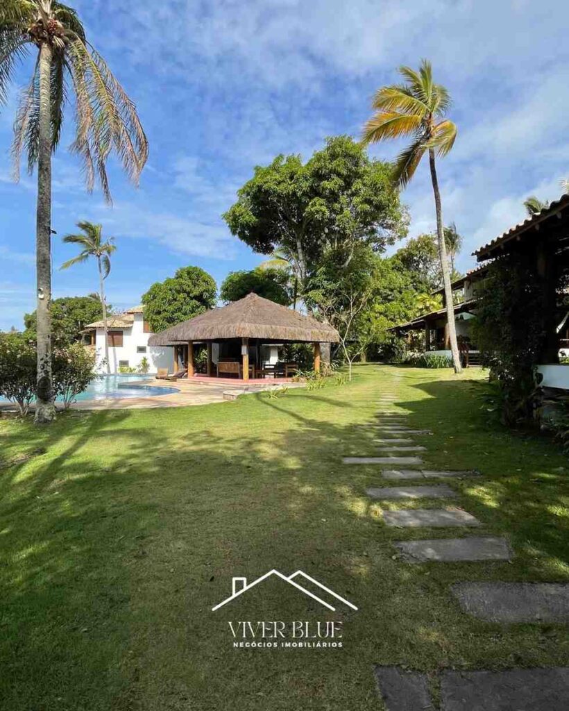 Viva com conforto, exclusividade e uma vista encantadora para o mar em um dos destinos mais desejados do sul da Bahia!